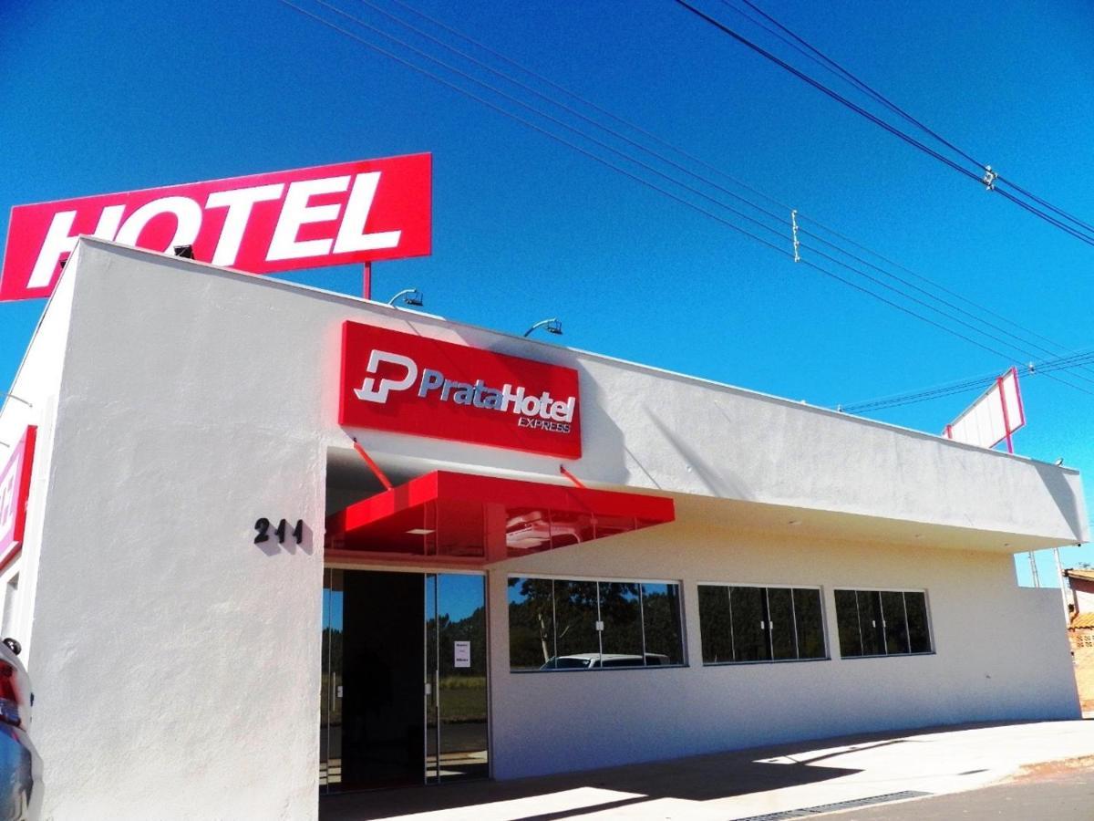 Hotel Prata Express Pratania Exteriör bild
